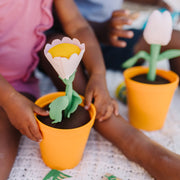 Let’s Explore Flower Gardening Play Set D6